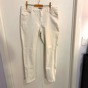 Ricki's Size 32 Ladies White, Skinny, High-rise Jeans